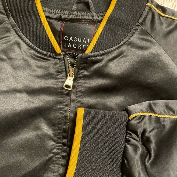 MAX black yellow long sleeve full zip bomber satin style jacket size med unisex - Picture 2 of 10